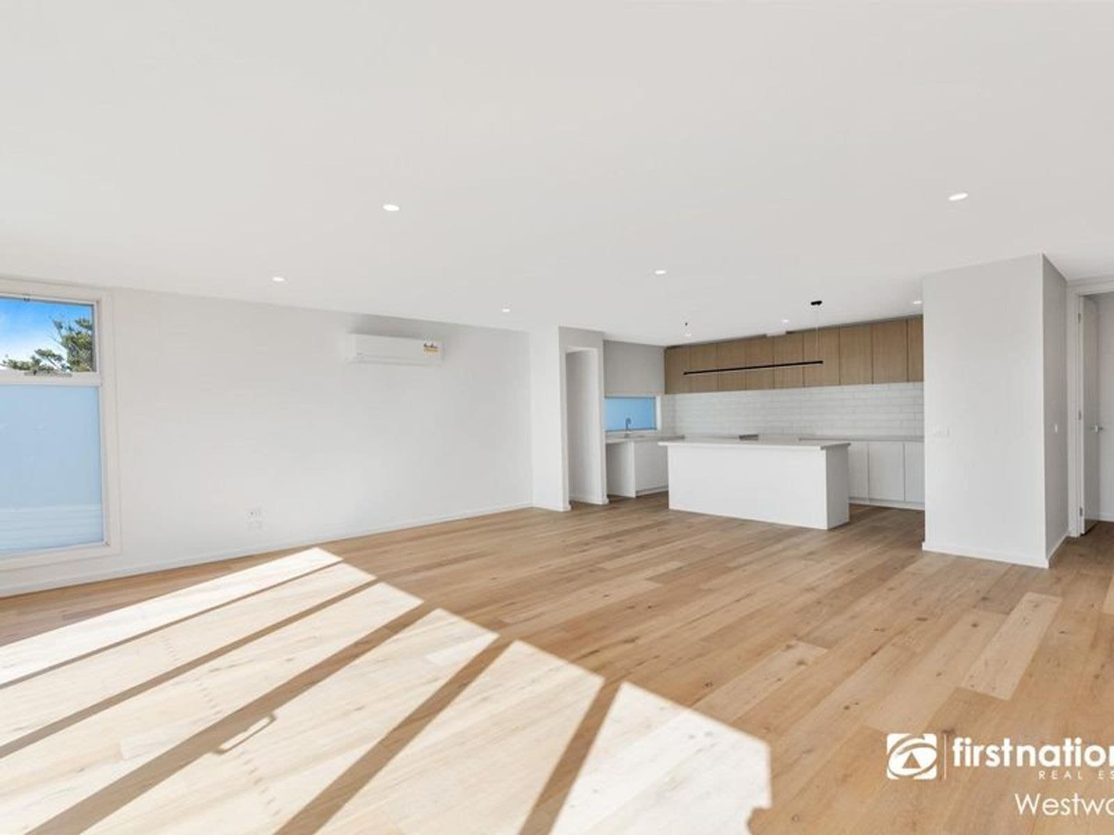 2/19 Jellicoe Street, Werribee VIC 3030, Werribee - Thumbnail 2