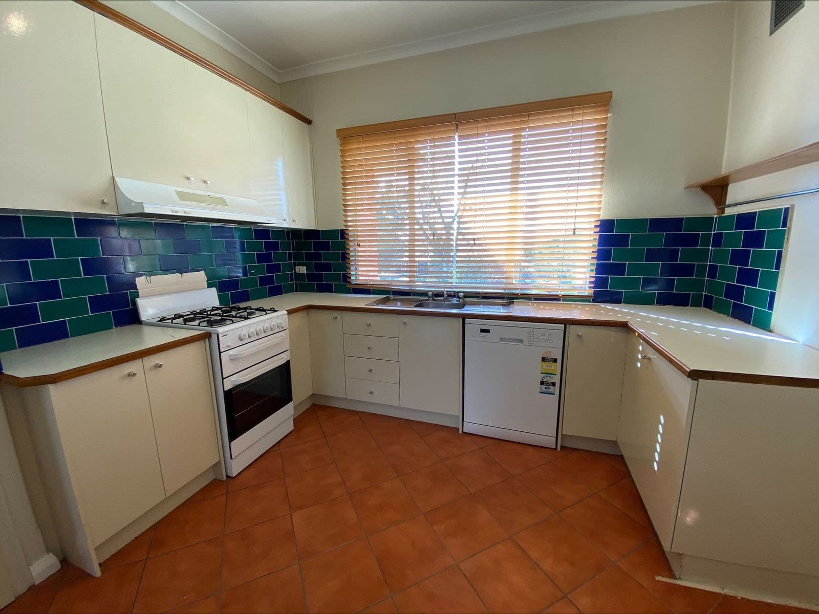 12 Clements Street, Bathurst NSW 2795, Bathurst - Thumbnail 4