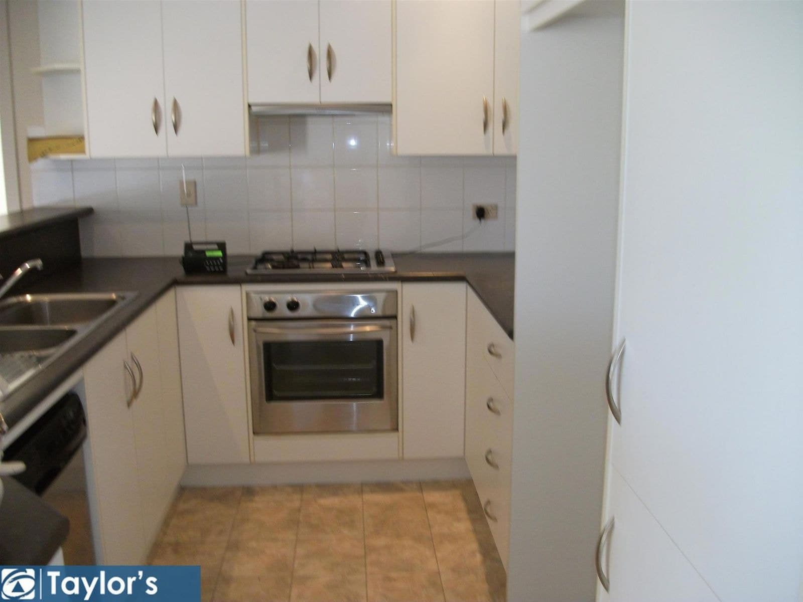 1/16 Parkdale Crescent, Mawson Lakes SA 5095, Mawson Lakes - Thumbnail 3