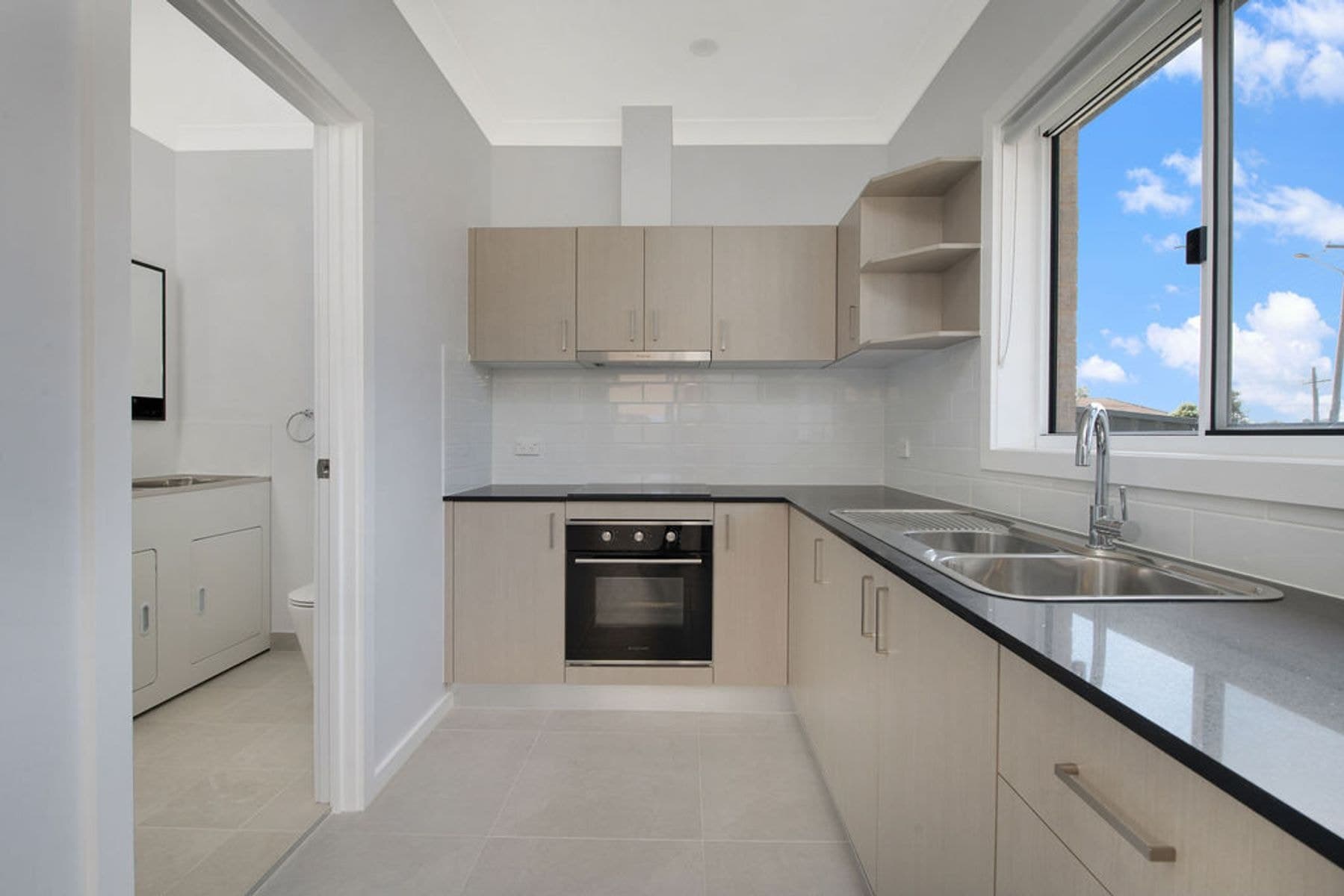 2A Lesley Ave, Revesby NSW 2212, Revesby - Thumbnail 2