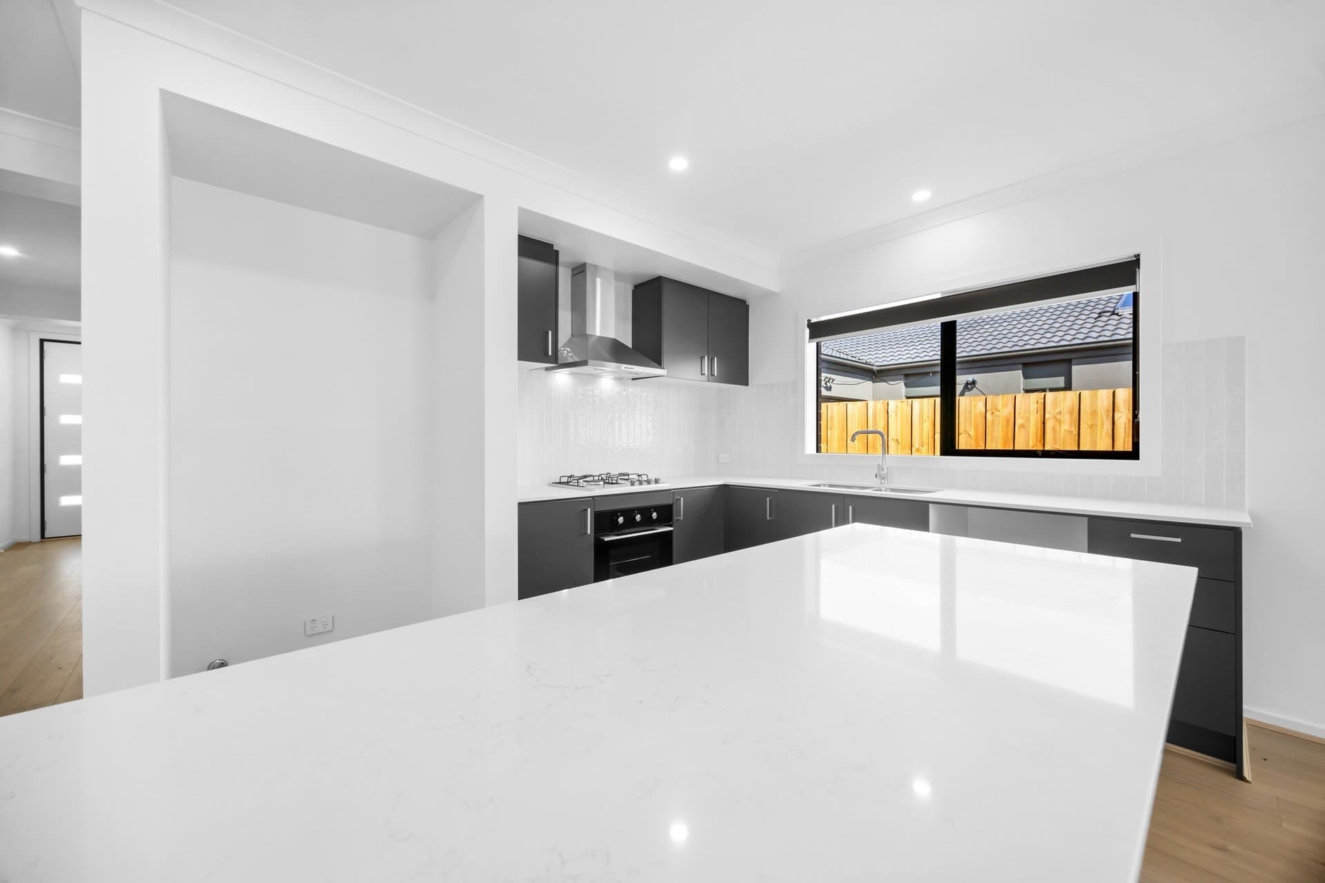 26 Dahlia Street,
                        
                    
                    
                        
                            Bonshaw, Bonshaw - Thumbnail 5