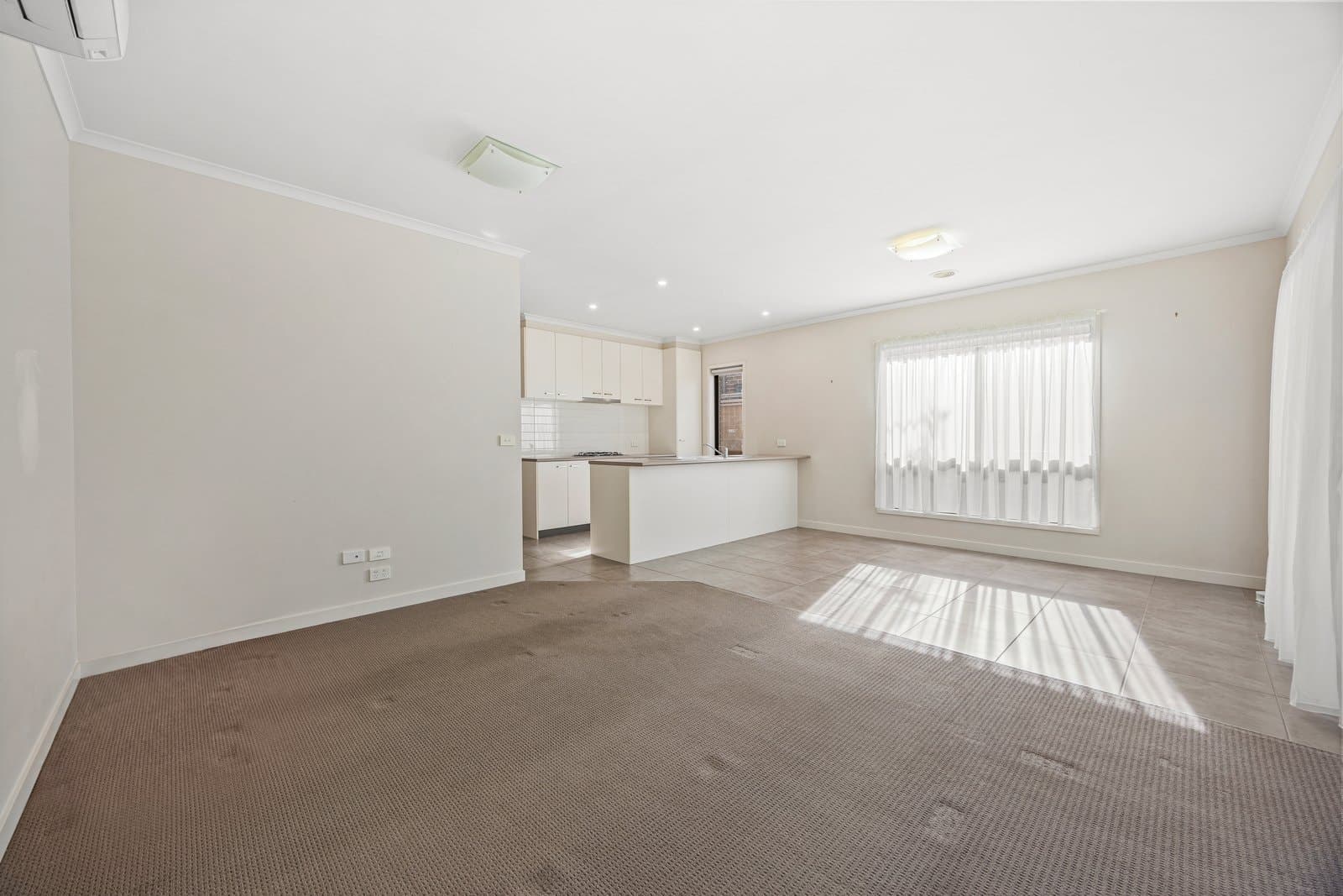 1 Shannon Close,
                        
                    
                    
                        
                            Alfredton, Alfredton - Thumbnail 6