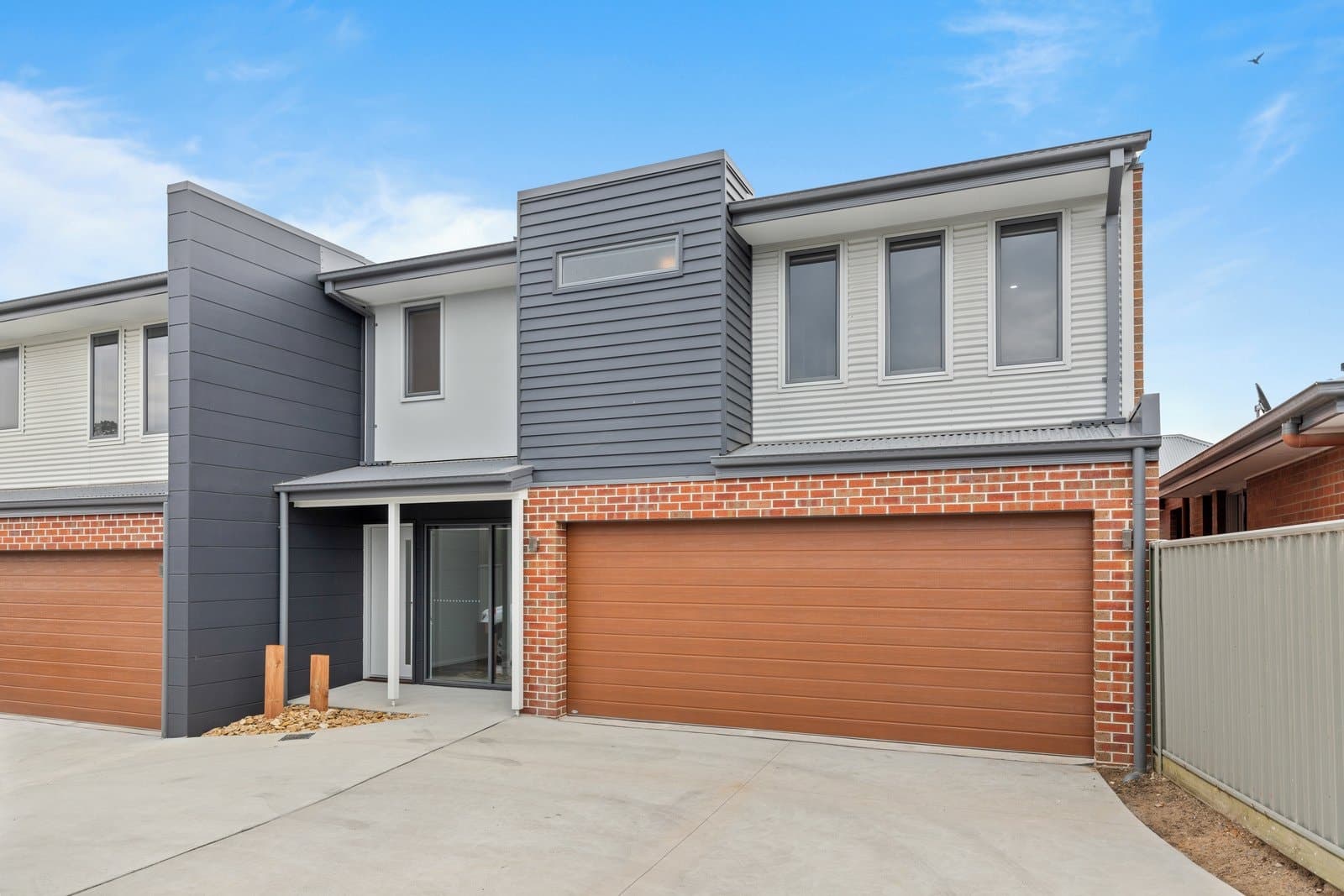 1/119 Lonsdale Street,
                        
                    
                    
                        
                            Redan, Redan - Image 1