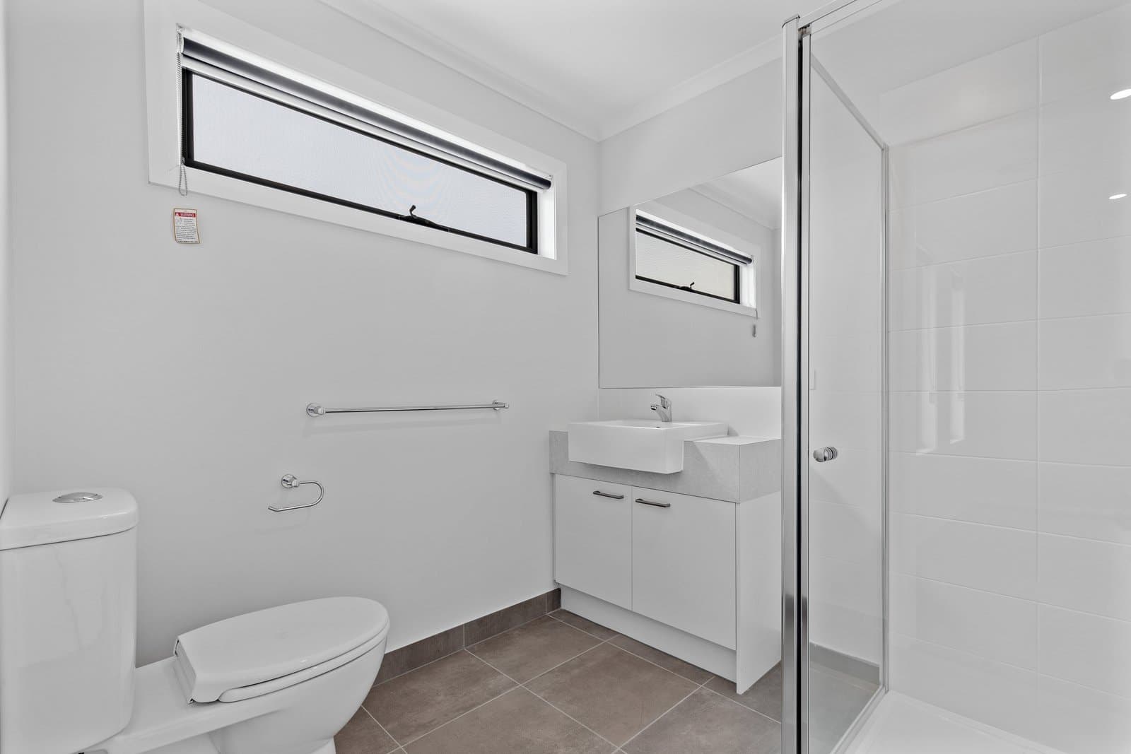 1/119 Lonsdale Street,
                        
                    
                    
                        
                            Redan, Redan - Thumbnail 8