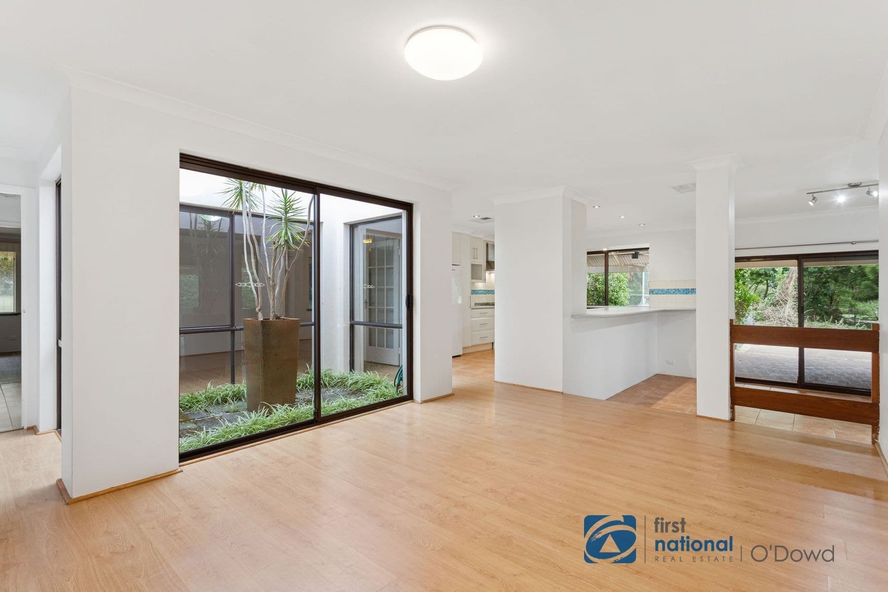 21 Bridle Drive, Maida Vale WA 6057, Maida Vale - Thumbnail 6