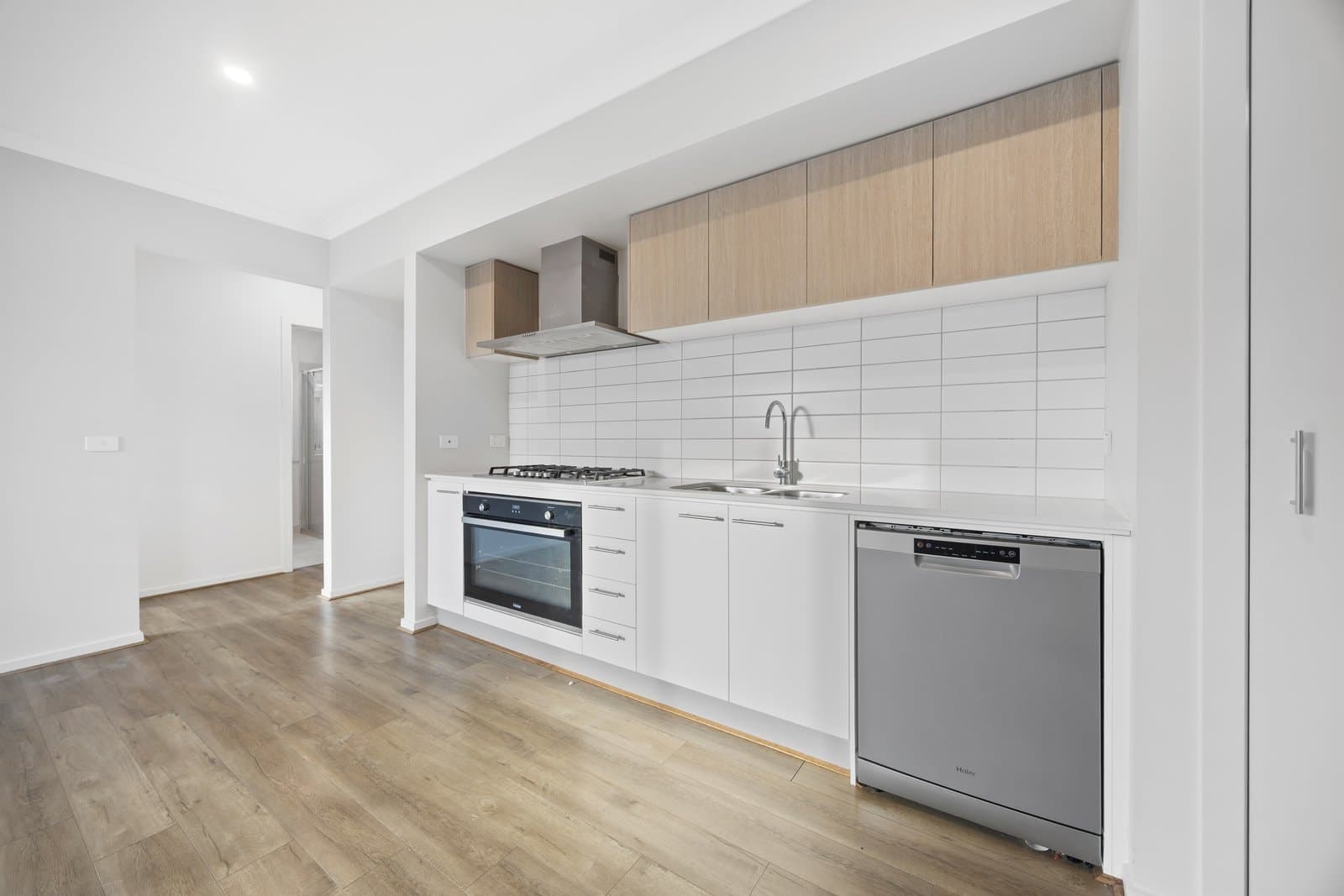 34B Aspen Street,
                        
                    
                    
                        
                            Winter Valley, Winter Valley - Thumbnail 2