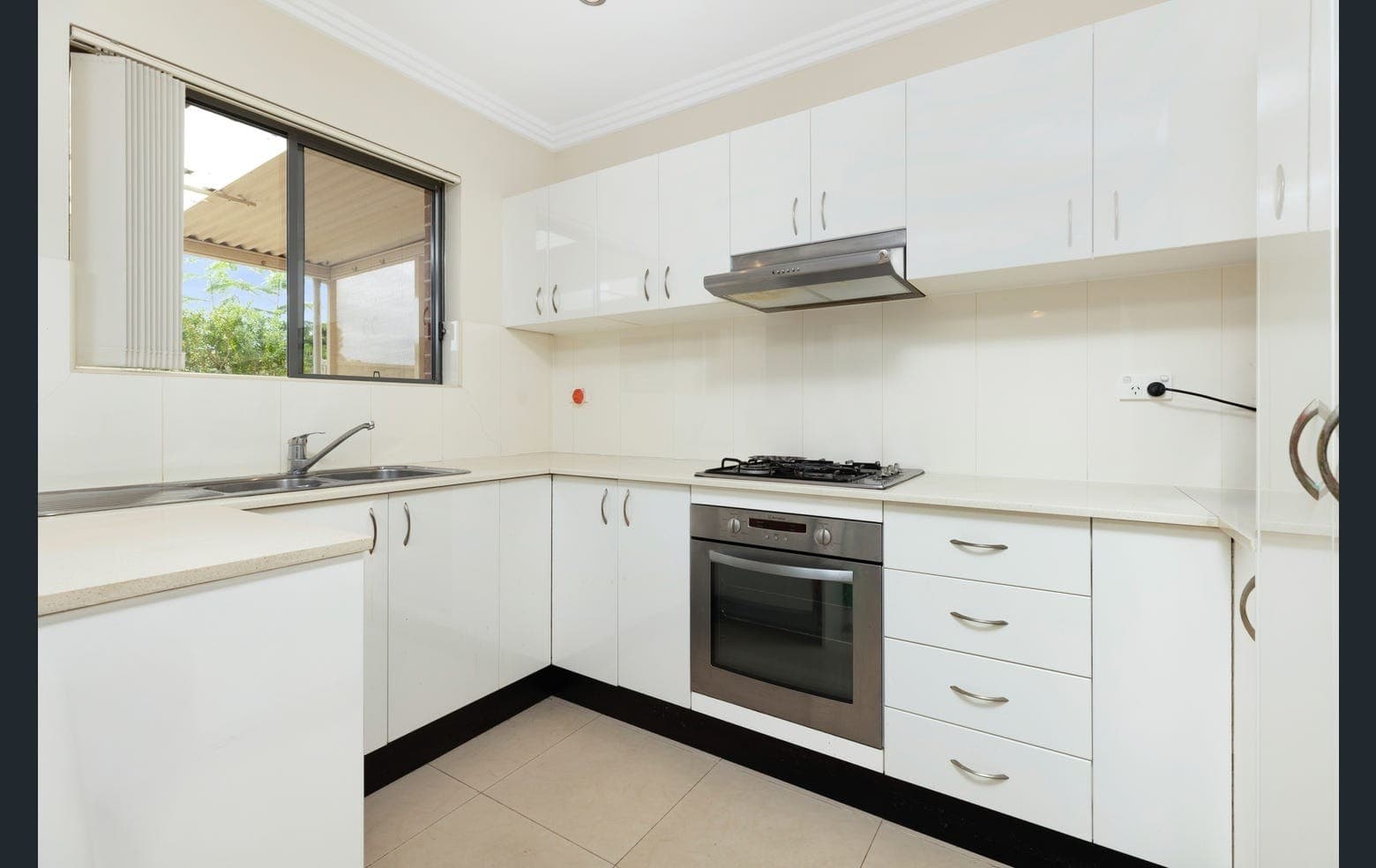 86C Hampden Rd South Wentworthville, Villa for Rent, South Wentworthville - Thumbnail 2