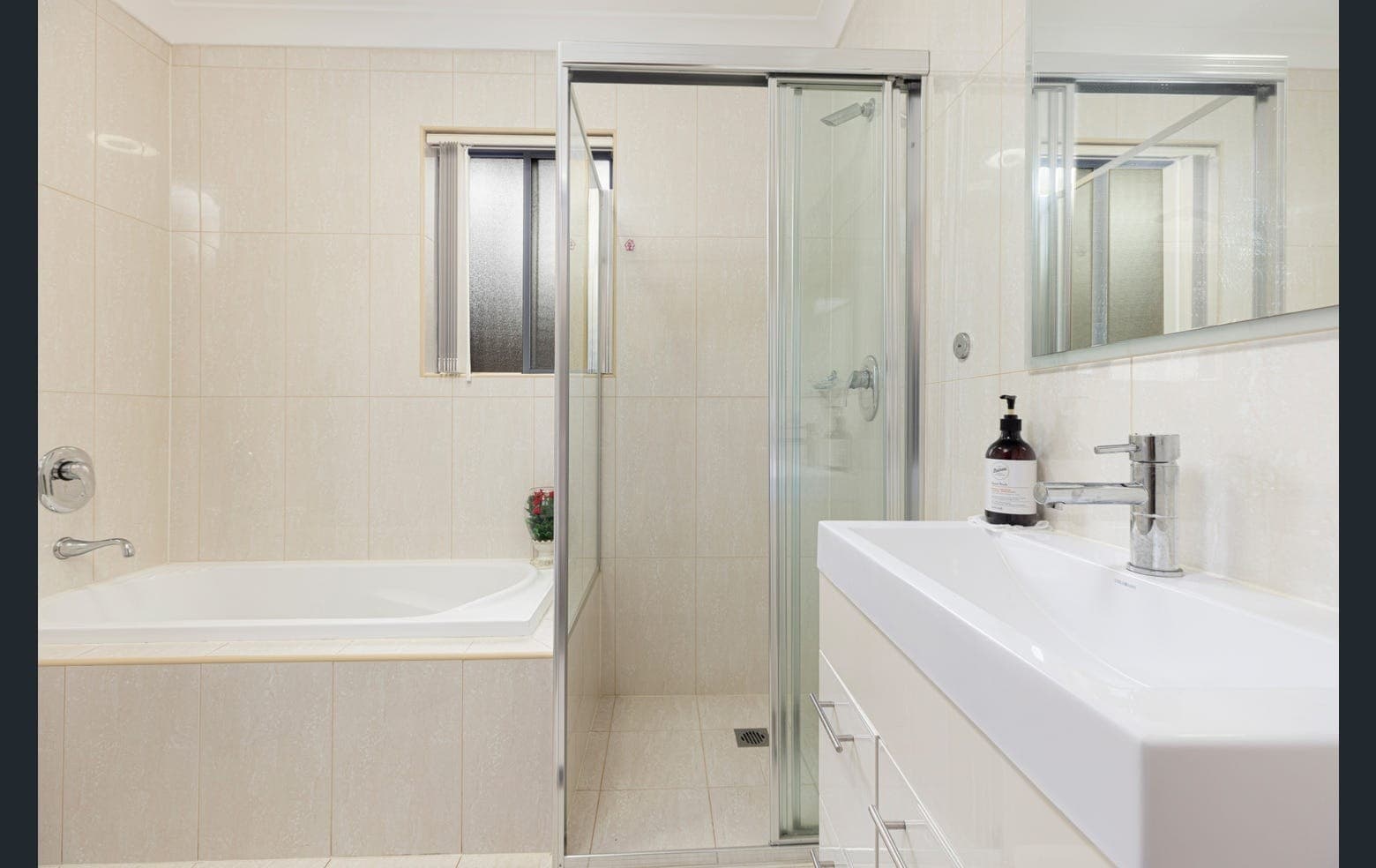 86C Hampden Rd South Wentworthville, Villa for Rent, South Wentworthville - Thumbnail 3