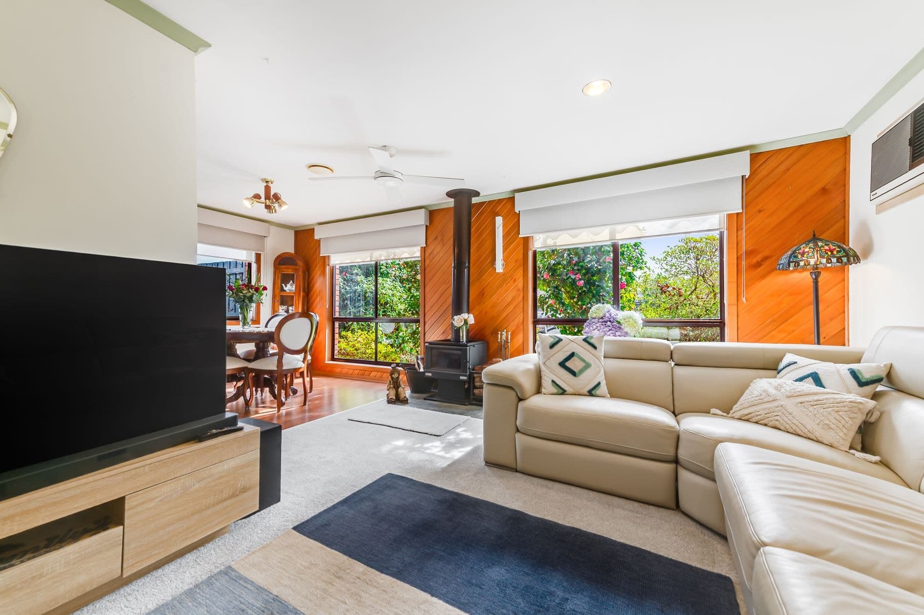 2 Linda Court, Werribee VIC 3030, Werribee - Thumbnail 2