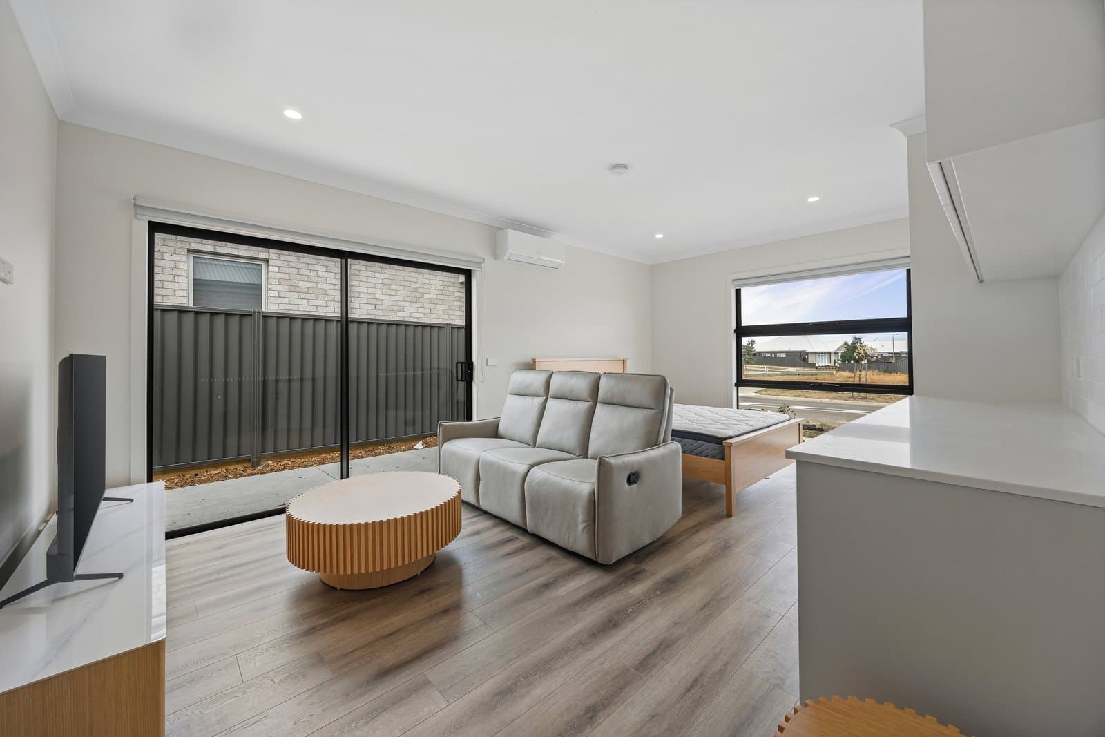 3/74 Continuance Way,
                        
                    
                    
                        
                            Delacombe, Delacombe - Thumbnail 3