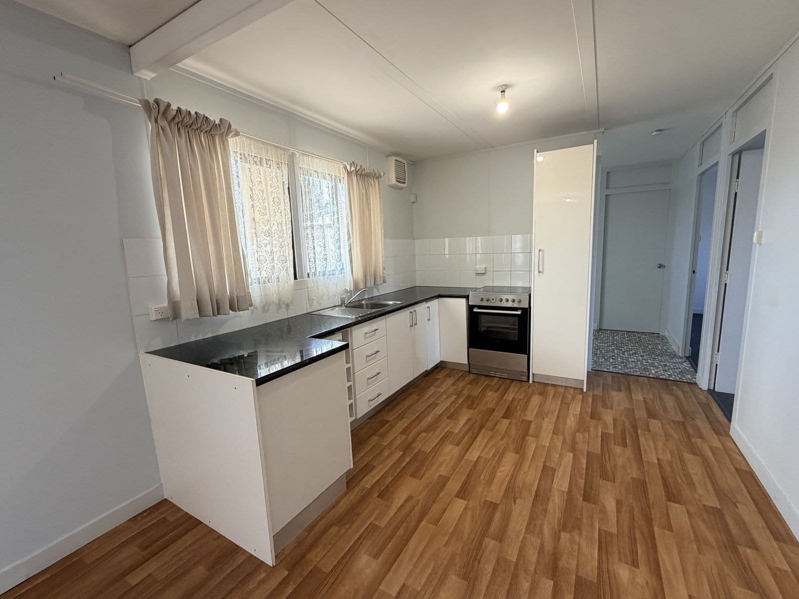 55 Lawrence St, Kadina, SA 5554, Kadina - Thumbnail 6