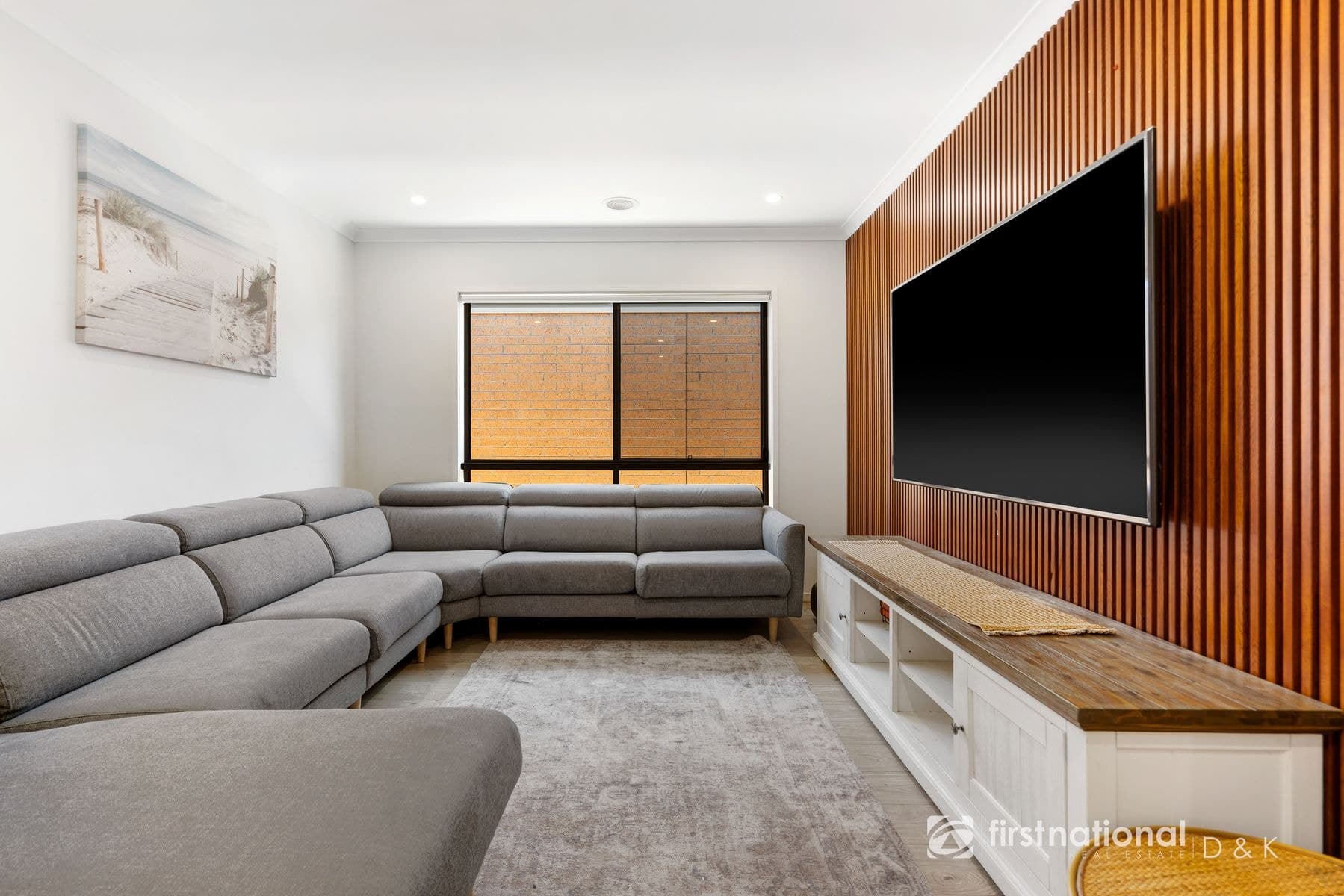 31 Knebworth Drive, Strathtulloh VIC 3338, Strathtulloh - Thumbnail 2