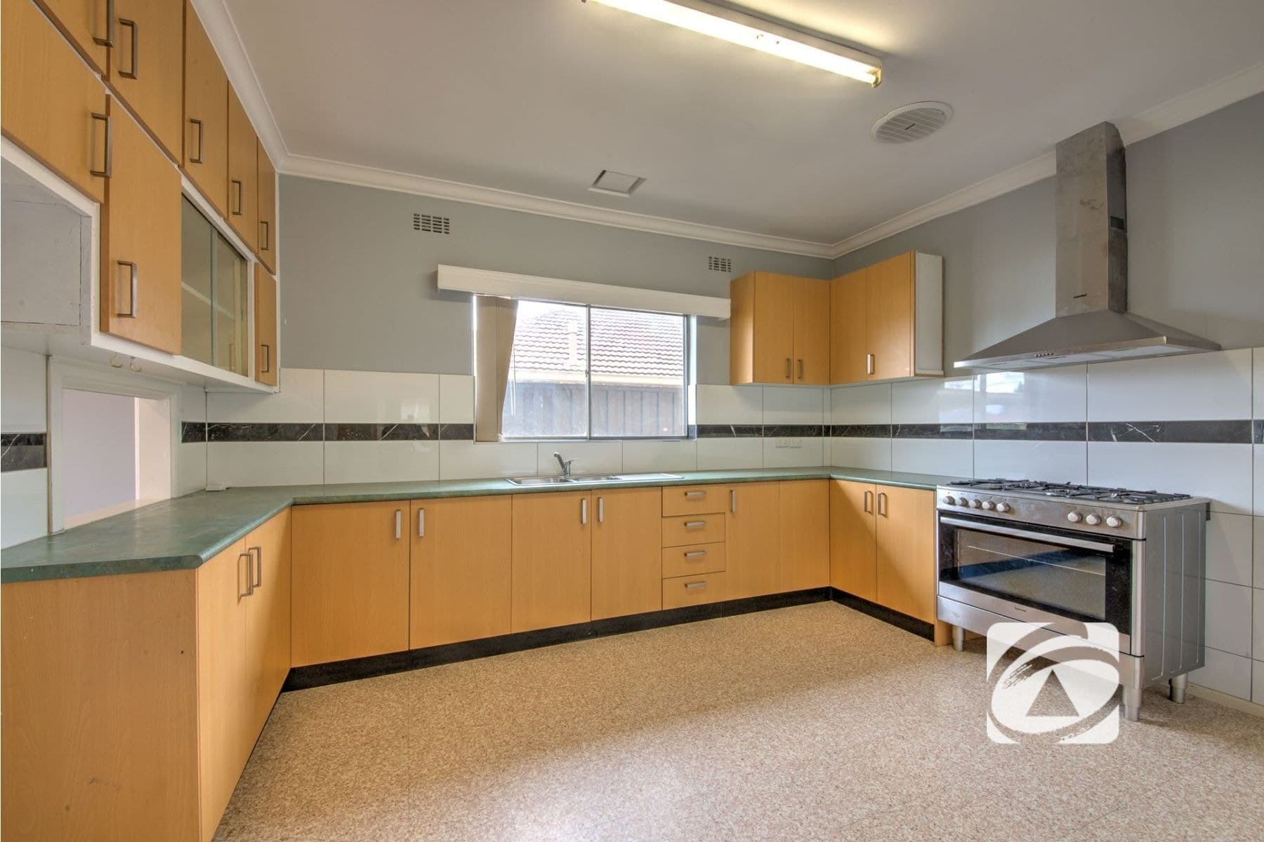 65 King George Parade, Dandenong VIC 3175, Dandenong - Thumbnail 2