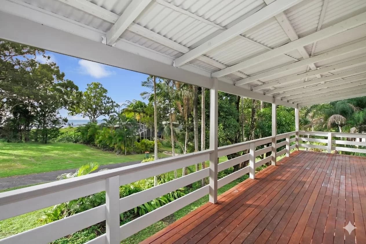 17 Wyena Ave, Lamb Island 4184 QLD, Lamb Island - Thumbnail 2