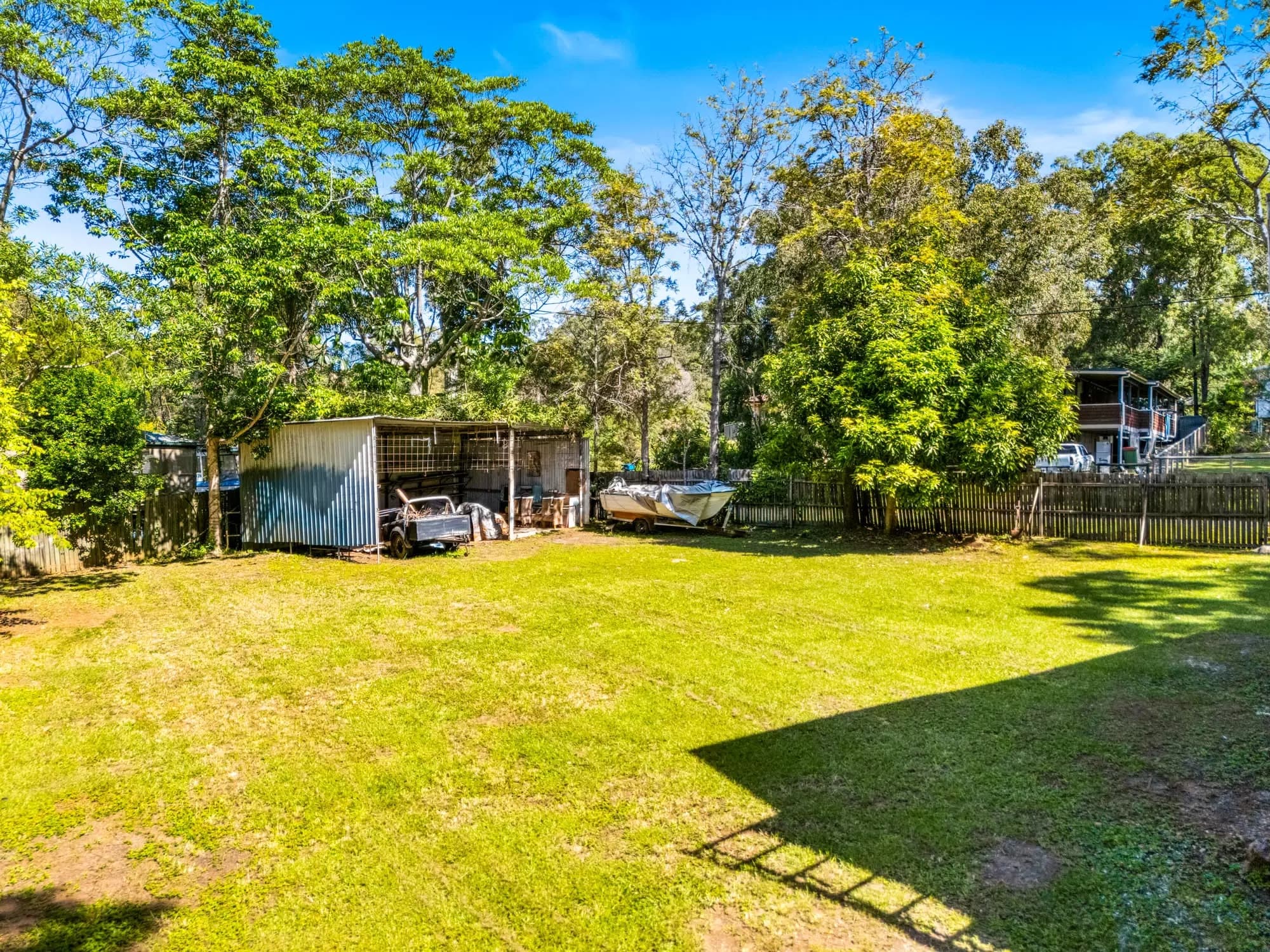 15 Wyena Ave Lamb Island QLD, Lamb Island - Image 1