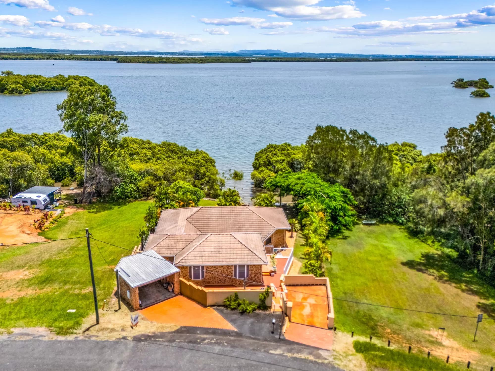 128 Palm Beach Rd, Russell Island 4184 QLD, Russell Island - Thumbnail 2
