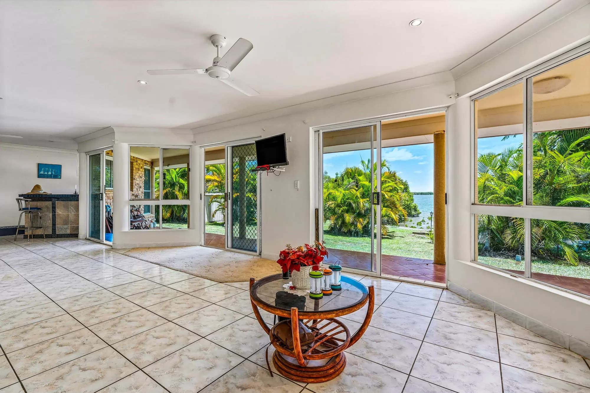 128 Palm Beach Rd, Russell Island 4184 QLD, Russell Island - Thumbnail 8