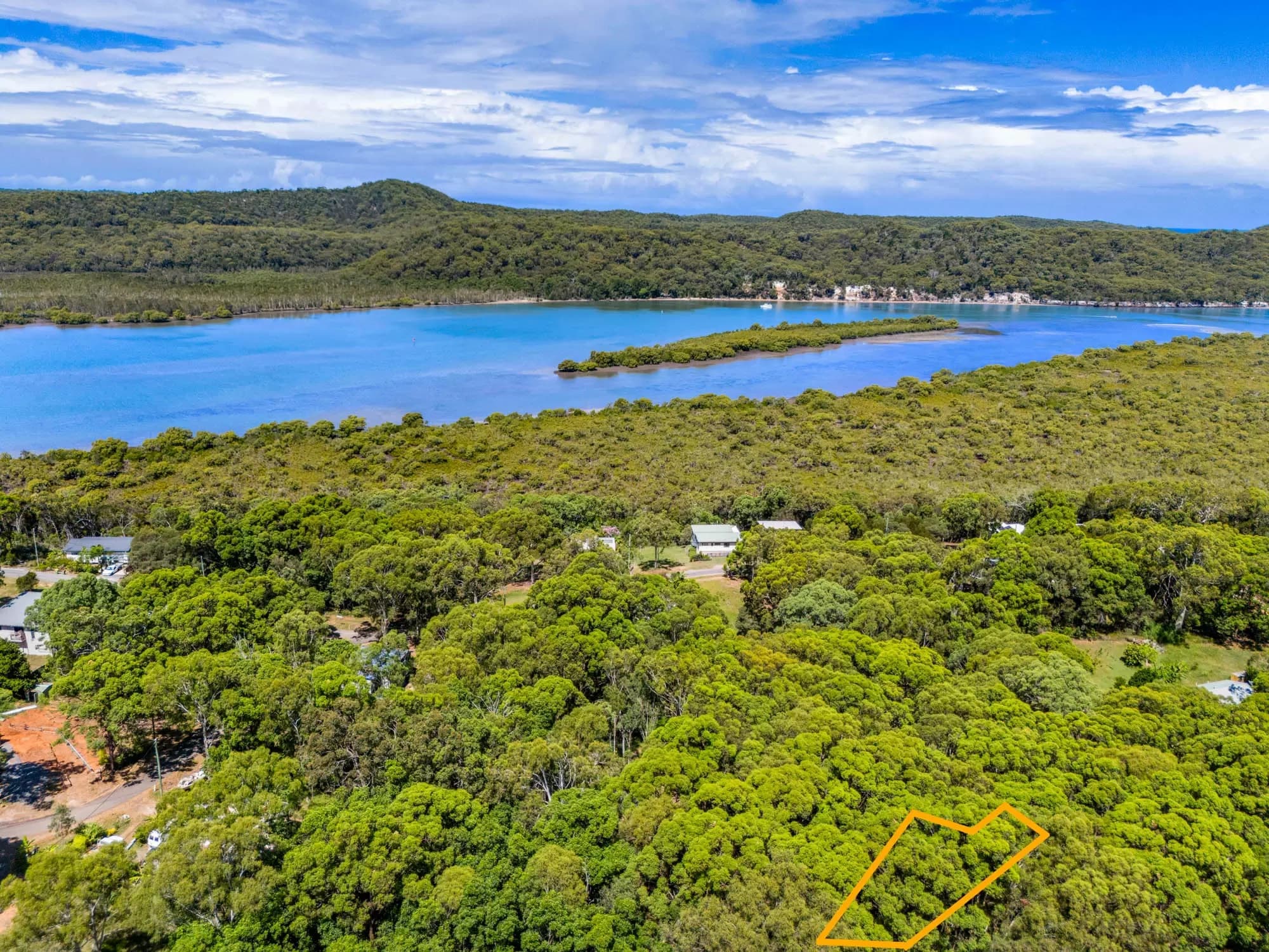 9 Eyre Court Russell Island 4184 QLD, Russell Island 4184 - Thumbnail 2