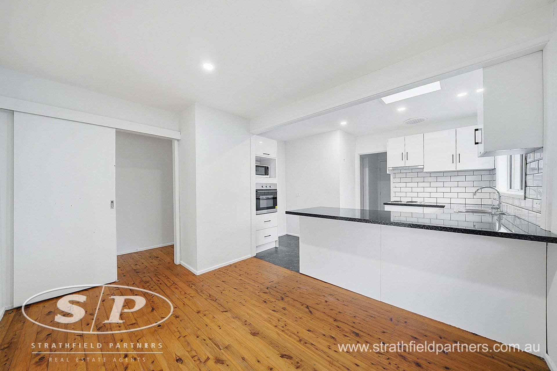 14 Moira Crescent, St Marys, Marys - Thumbnail 2
