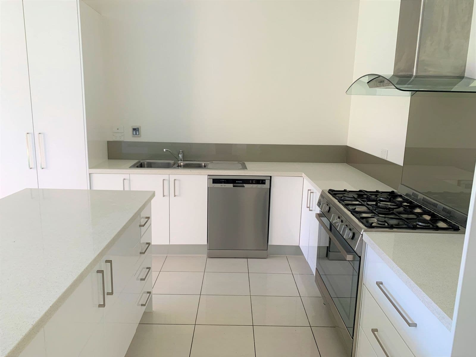 1/16 McCulloch Avenue, Seaford VIC 3198, Seaford - Thumbnail 3