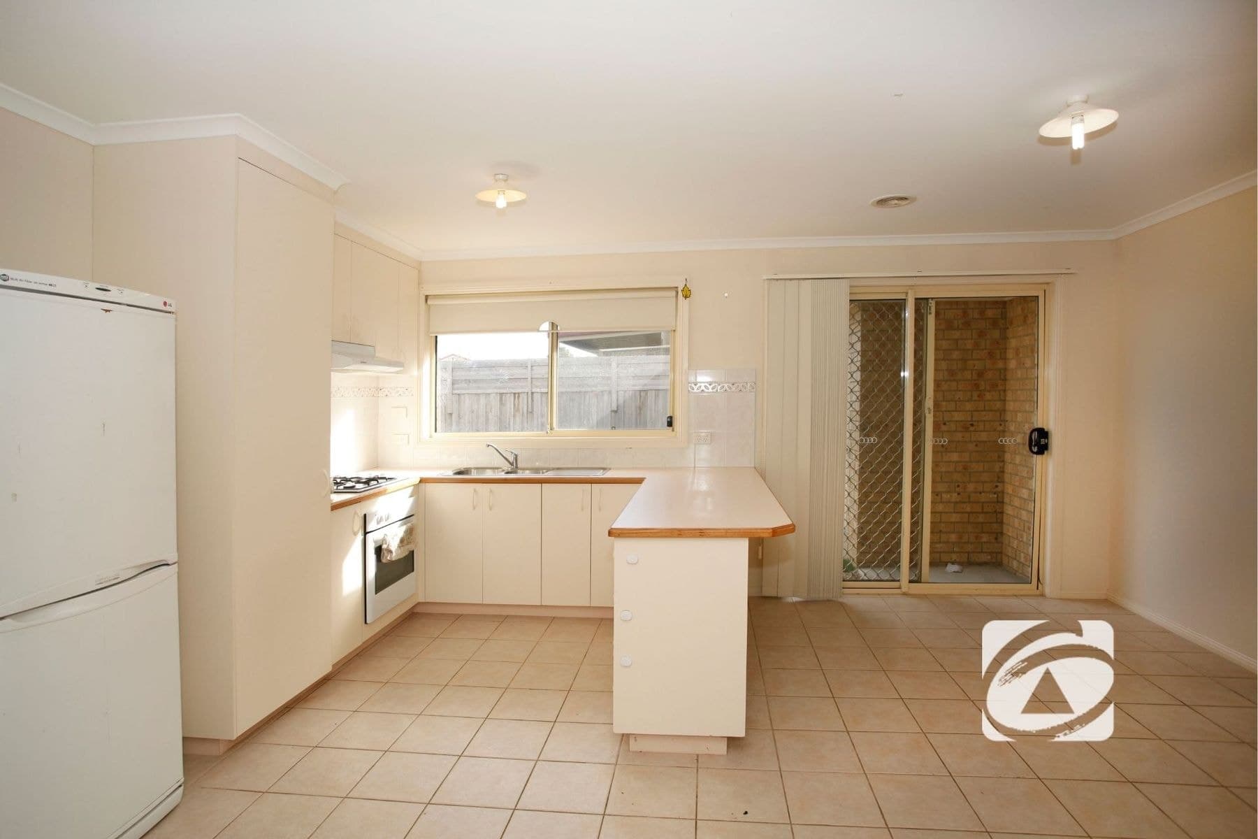 23 Grice Quadrant, Pakenham VIC 3810, Pakenham - Thumbnail 3