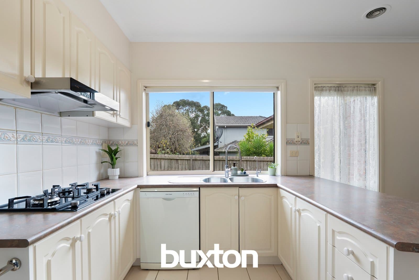 8 Morawa Drive,
                        
                    
                    
                        
                            Mulgrave, Mulgrave - Thumbnail 4