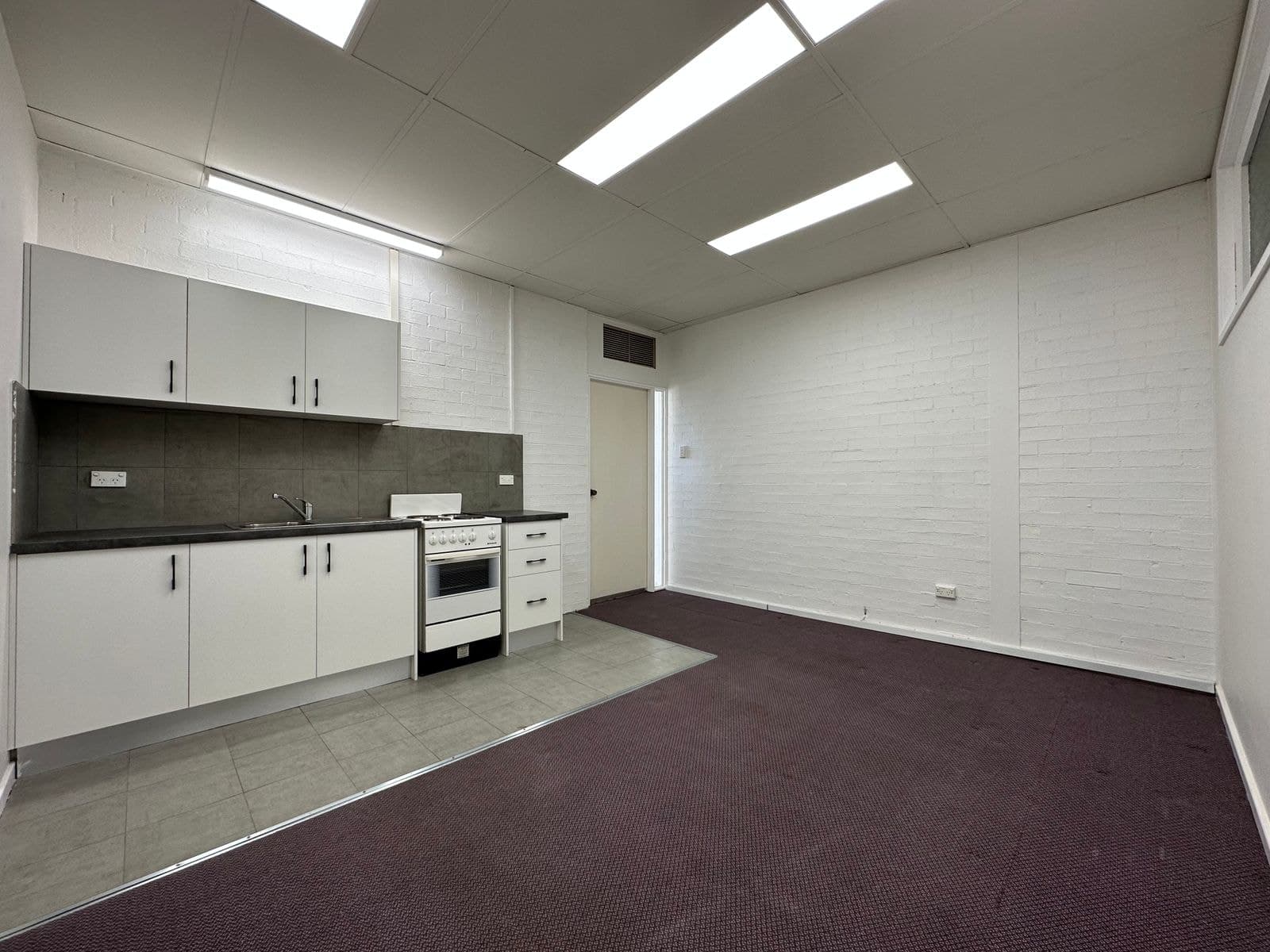 4/86A Waldron Road, Chester Hill NSW 2162, Chester Hill - Thumbnail 3