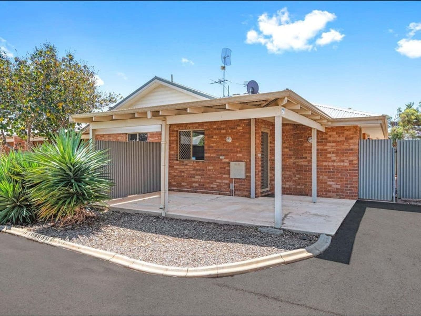 10/4-6 Wittenoom Street, Piccadilly WA 6430, Piccadilly - Image 1