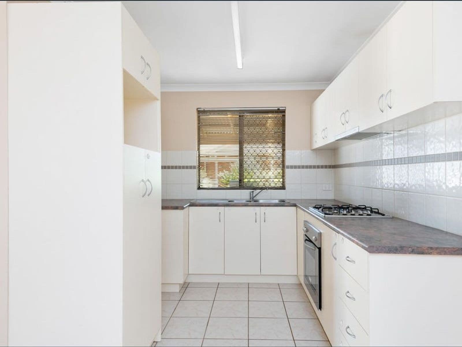10/4-6 Wittenoom Street, Piccadilly WA 6430, Piccadilly - Thumbnail 2