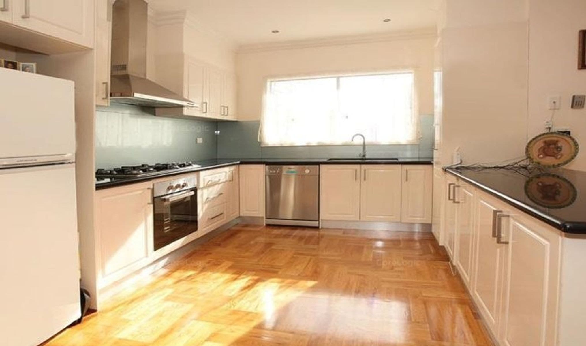 2/659 Waverley Road, Glen Waverley VIC 3150, Glen Waverley - Thumbnail 2