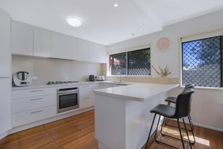 23 Hilltop Avenue ANNERLEY QLD, Annerley - Thumbnail 2