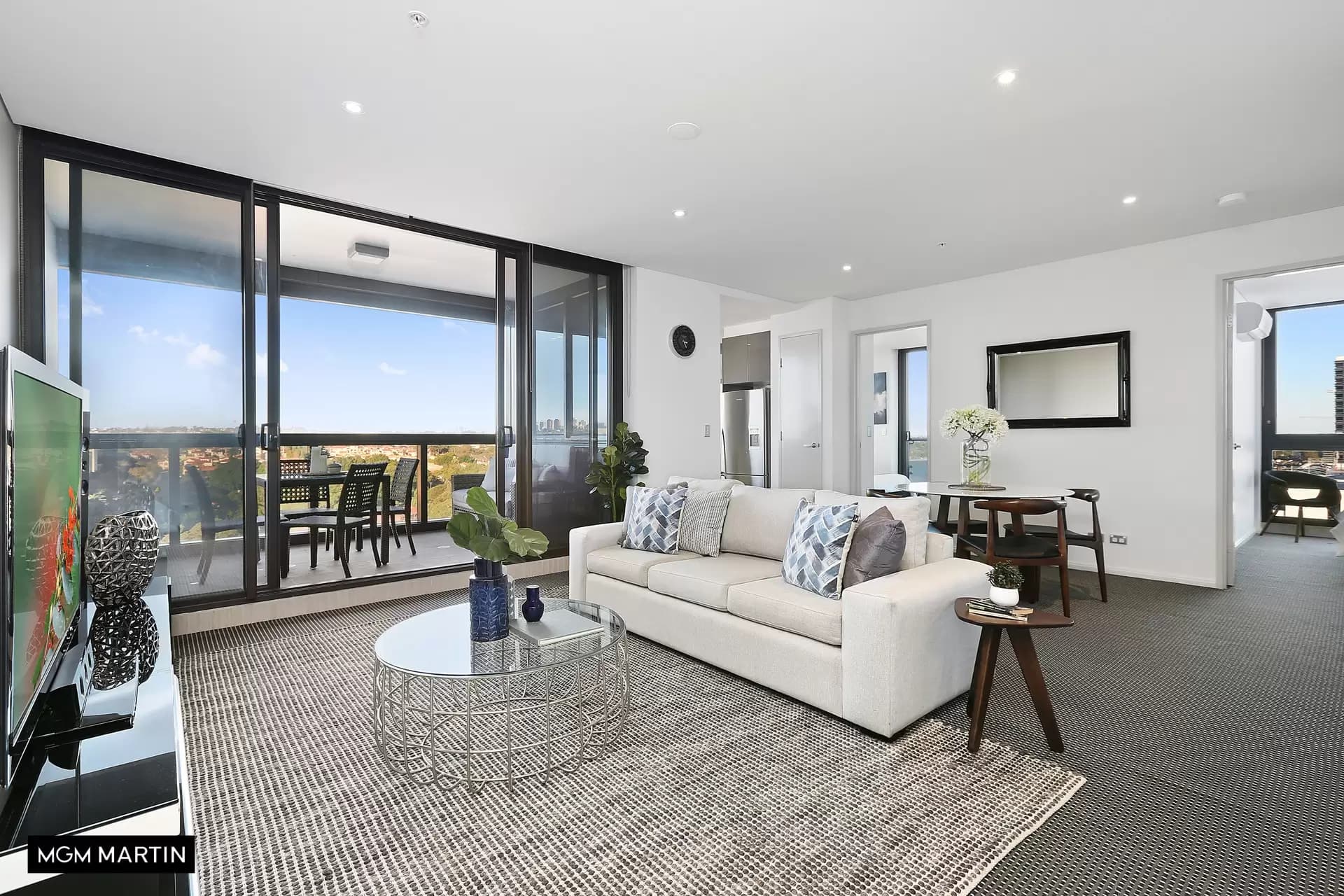 1815/20 Gadigal Avenue, Zetland - Image 1