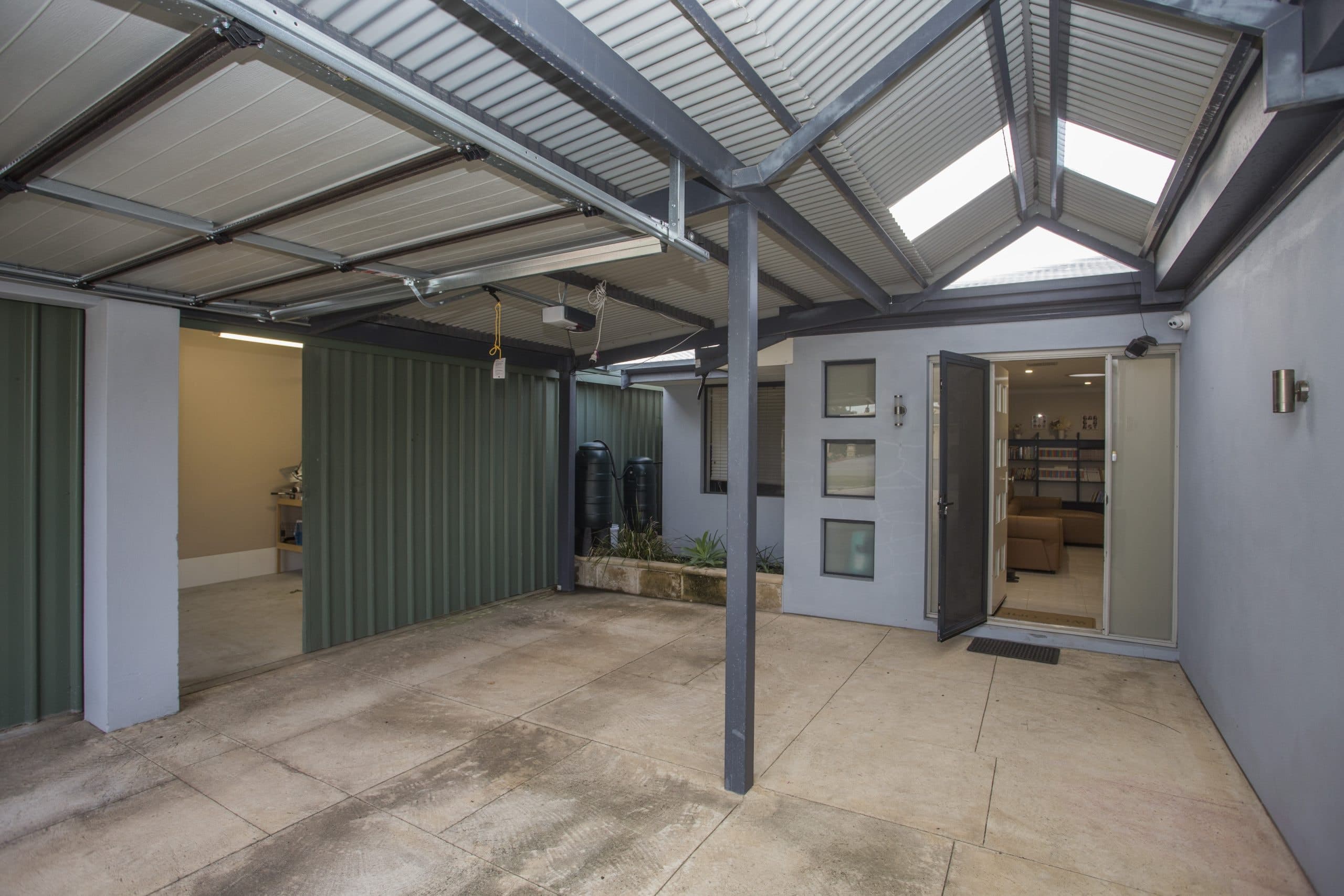 17 Celosia Way, RIVERTON  WA  6148, Riverton - Thumbnail 3