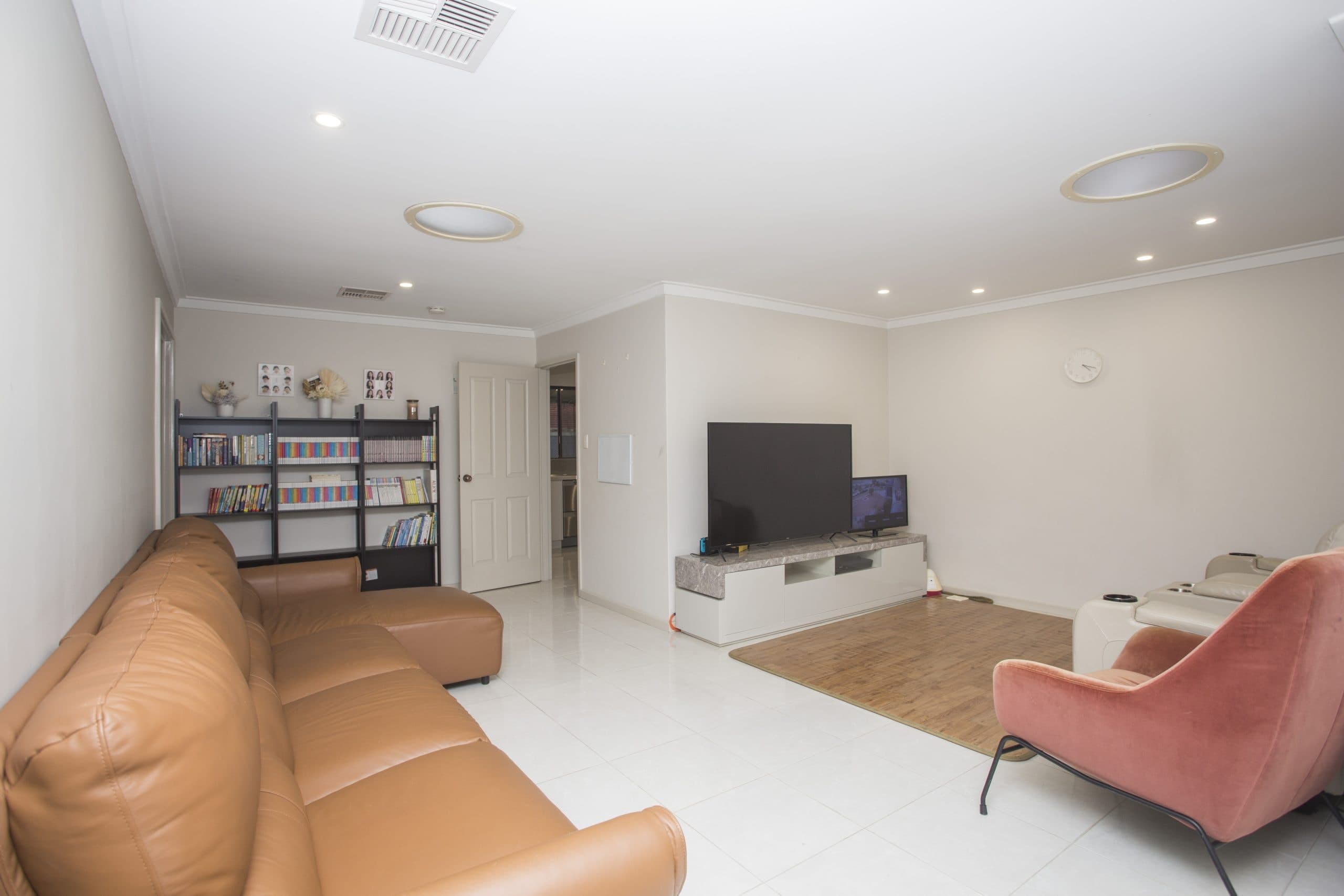 17 Celosia Way, RIVERTON  WA  6148, Riverton - Thumbnail 4