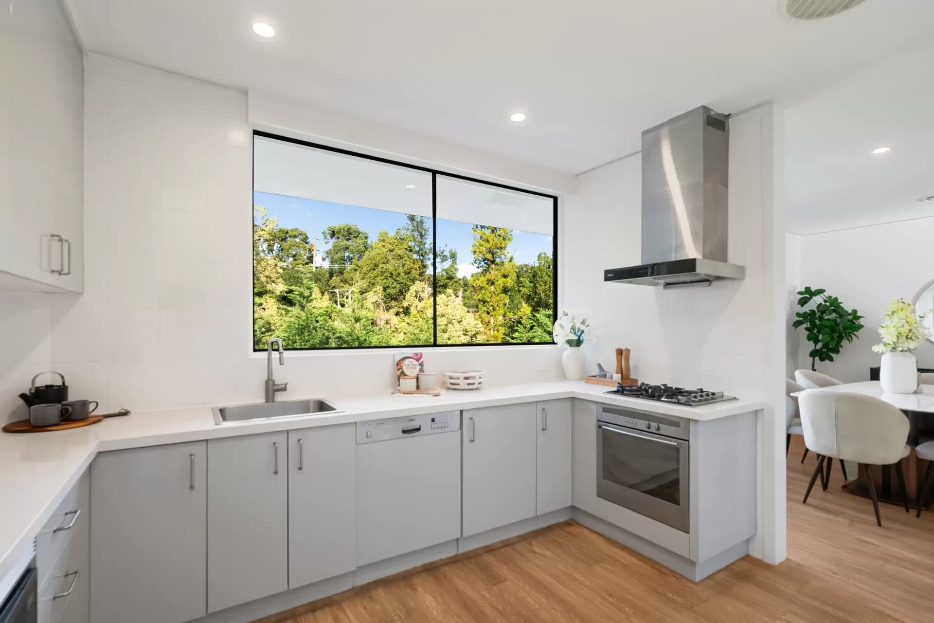 1 Crescent Close, Warrawee - Thumbnail 2
