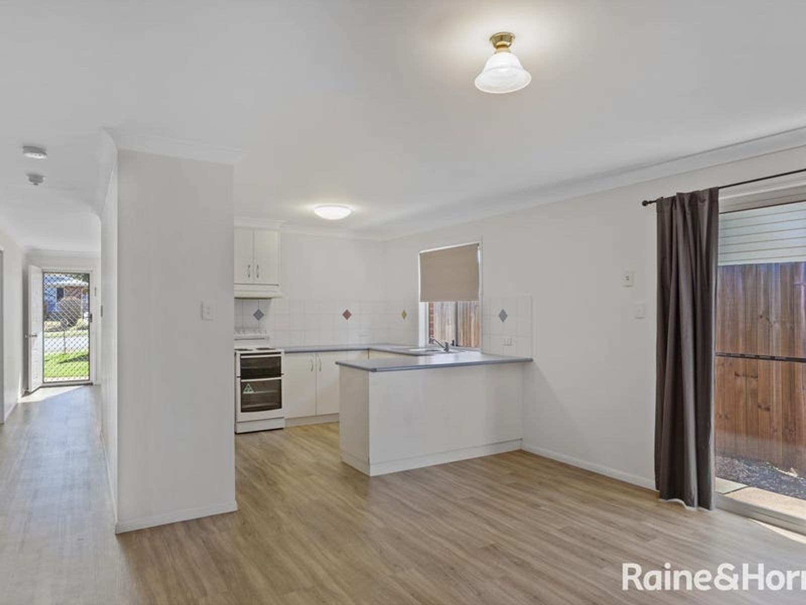 126 Hursley Road, Glenvale QLD 4350, Glenvale - Thumbnail 3