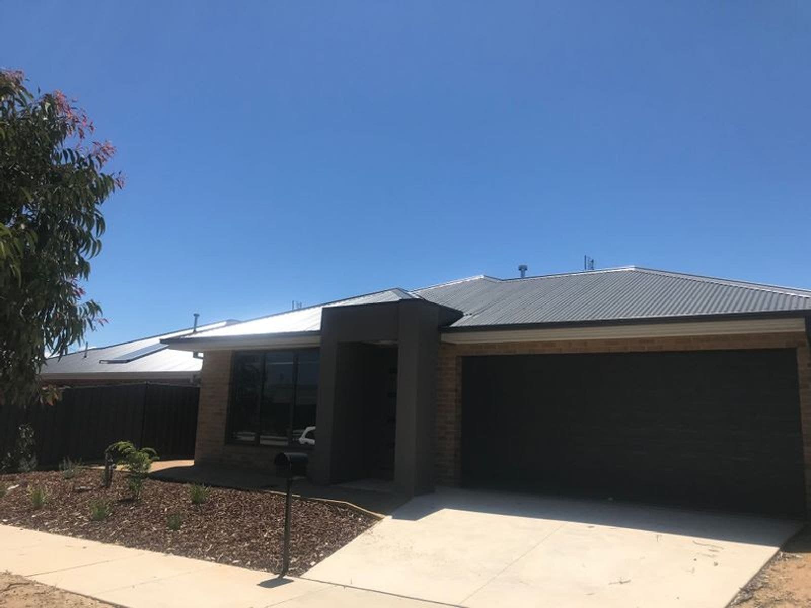 23 Hyatt Road, Huntly VIC 3551, Huntly - Thumbnail 2