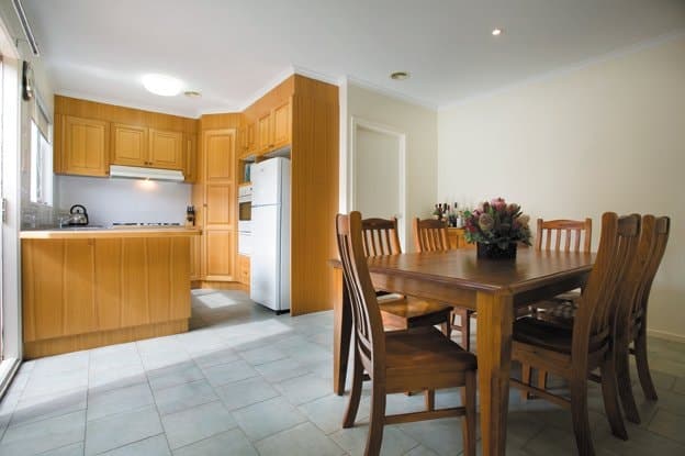 12 Toolambool Road, Carnegie - Thumbnail 3