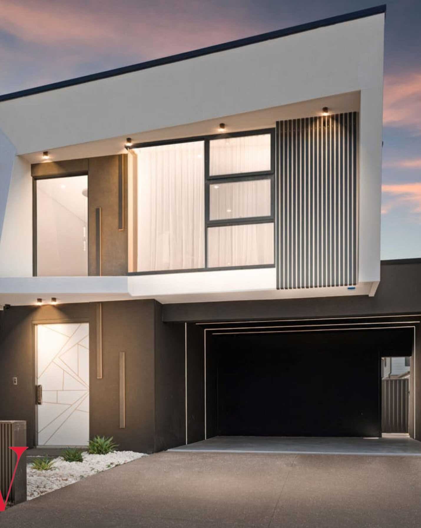 32 Cabbage Gum Avenue Denham Court, Court - Image 1