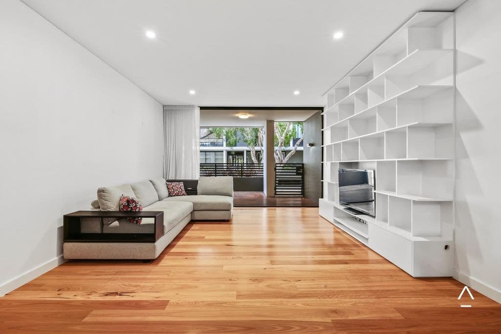 13A Australia Street, Camperdown, Camperdown - Thumbnail 2