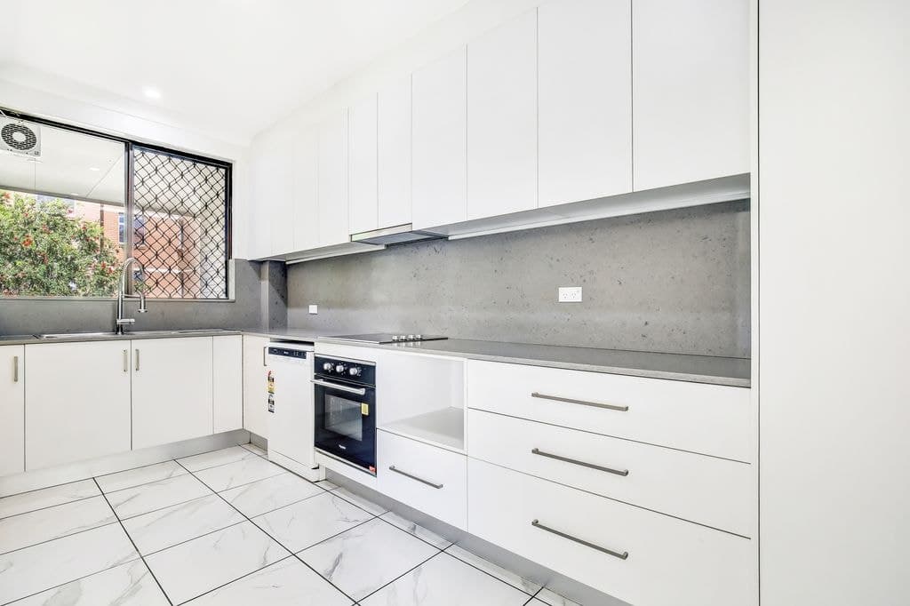 6/7-9 Burlington Road, Homebush - Image 1