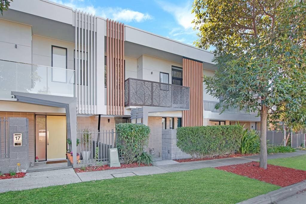 19 The Promontory Drive, Shell Cove - Image 1