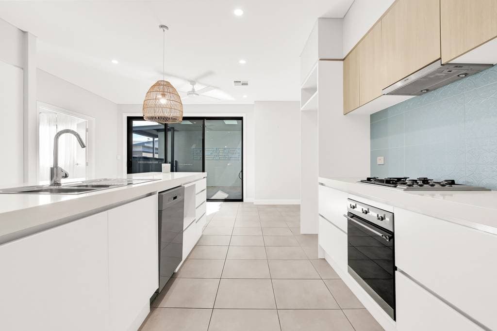 19 The Promontory Drive, Shell Cove - Thumbnail 5