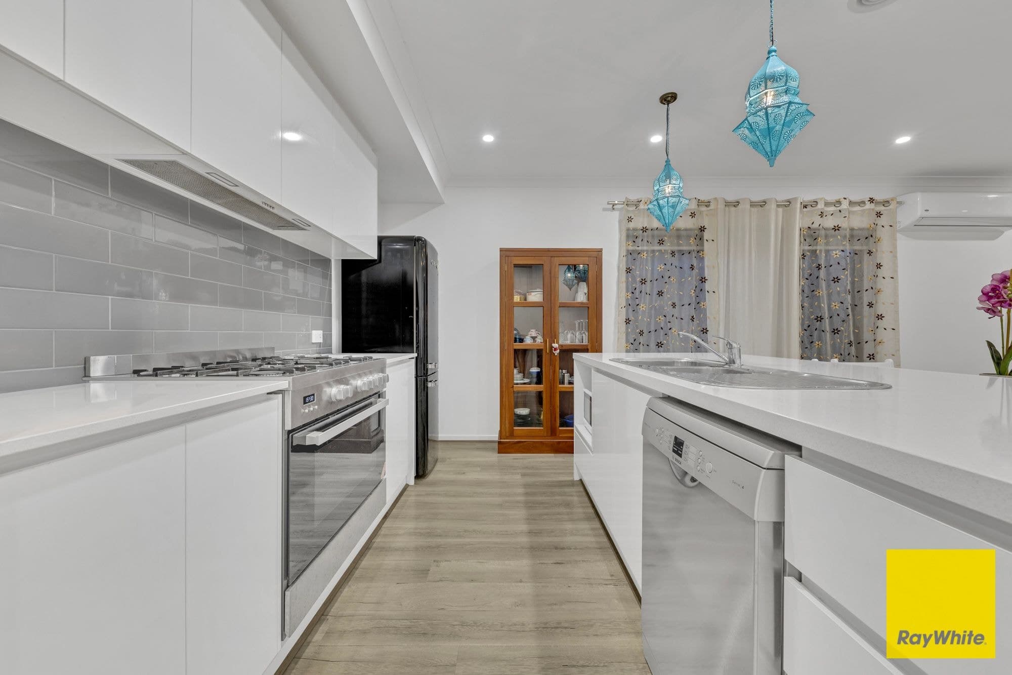 17 Vital Drive, Tarneit VIC 3029, Tarneit - Thumbnail 4
