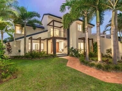 Private Resort-Style Northerly Waterfront Living QLD, Private Resort-Style Northerly Waterfront Living - Thumbnail 4