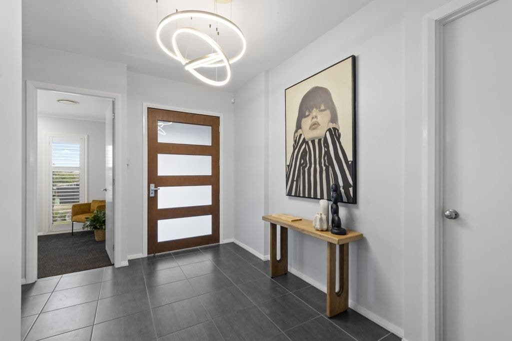 8 Pinchtail Street, Chisholm - Thumbnail 3
