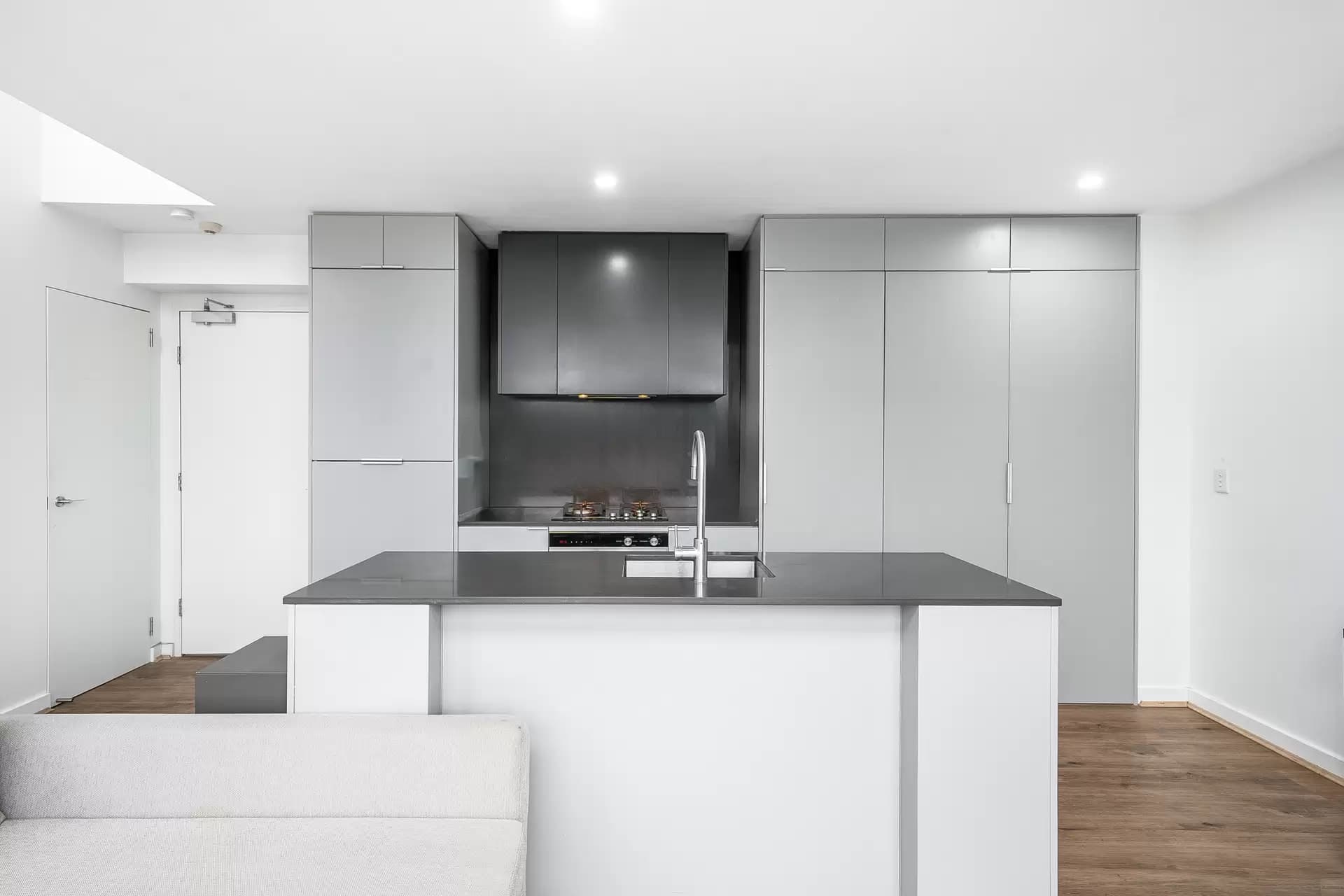 583/29-31 Cliff Road, Epping, Epping - Thumbnail 2