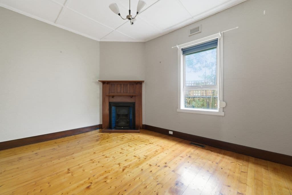31 Earl Street, Kew - Image 1