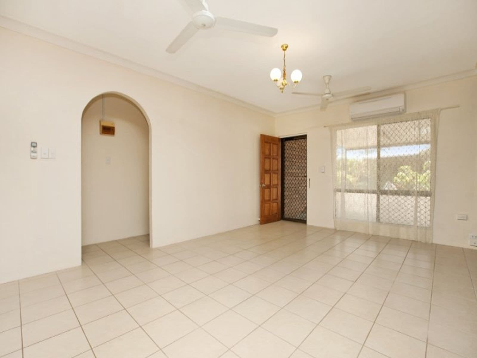 2/56 Kalymnos Drive, Karama NT 0812, Karama - Thumbnail 2