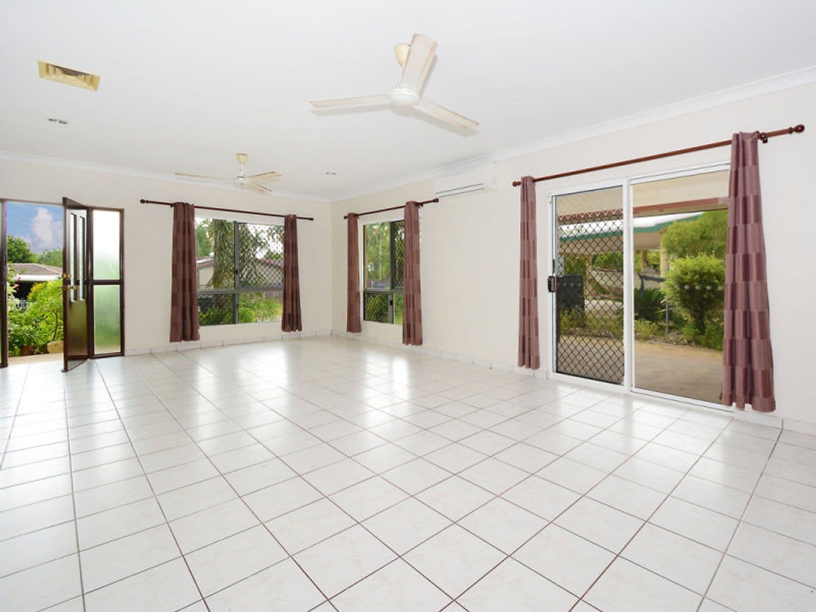 8 Strawbridge Crescent, Moulden NT 0830, Moulden - Thumbnail 2